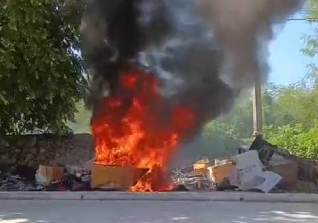 ¡Precaución! Fuerte INCENDIO HOY en terreno de la colonia Mayapán, genera movilización