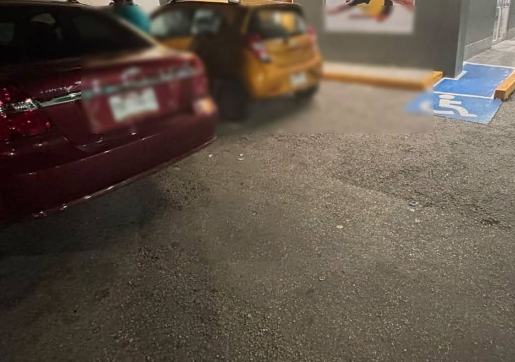 ¡Alerta! Abren AUTO estacionado en tienda y ROBAN 12 mil pesos en Yucatán hoy domingo 20 de septiembre