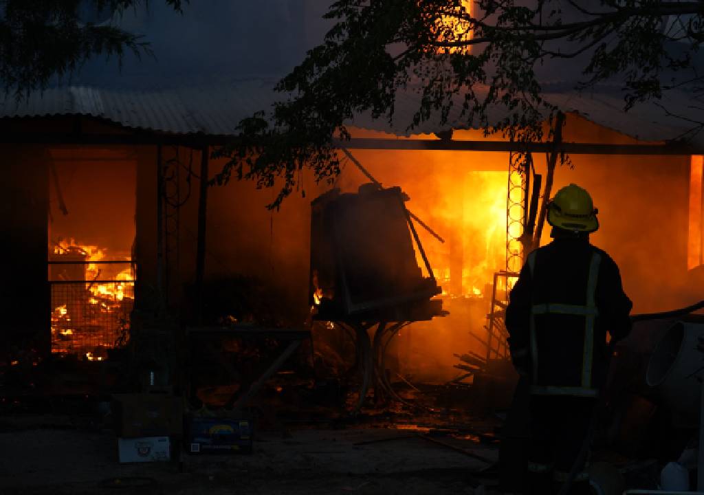 ¡Tragedia! Reportan INCENDIO en un preescolar; hay 15 n1ños FALLECIDOS