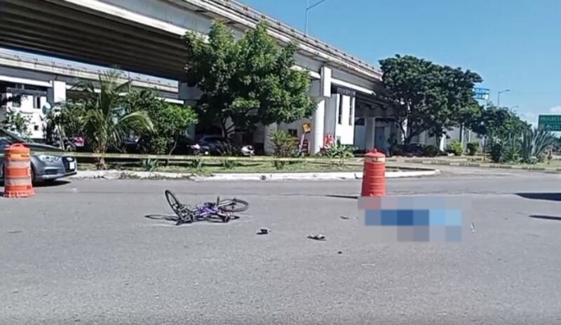 policiacafoto-muere-ciclista-atropellado-bajo-puente-periferico.