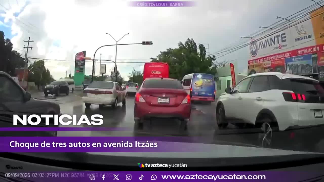 Este fue el CHOQUE DEL DÍA en medio de las fuertes lluvias hoy miércoles en Mérida; tres autos se involucraron sobre la Itzáes