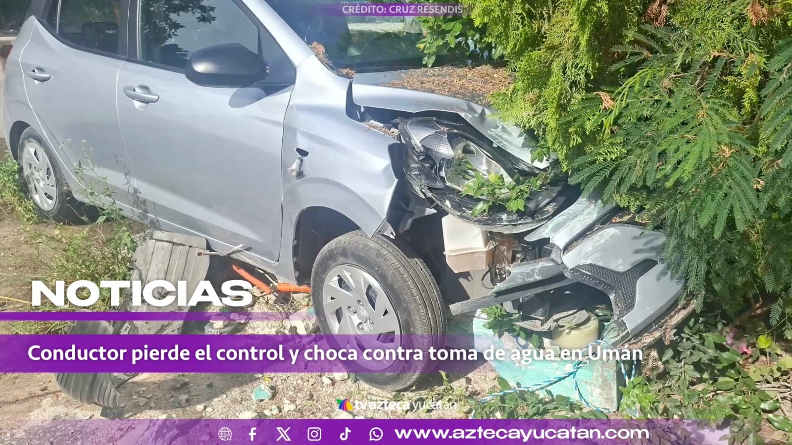 Choca contra medidor de luz y toma de agua en Umán tras PERDER EL CONTROL del volante; ¿hay heridos?